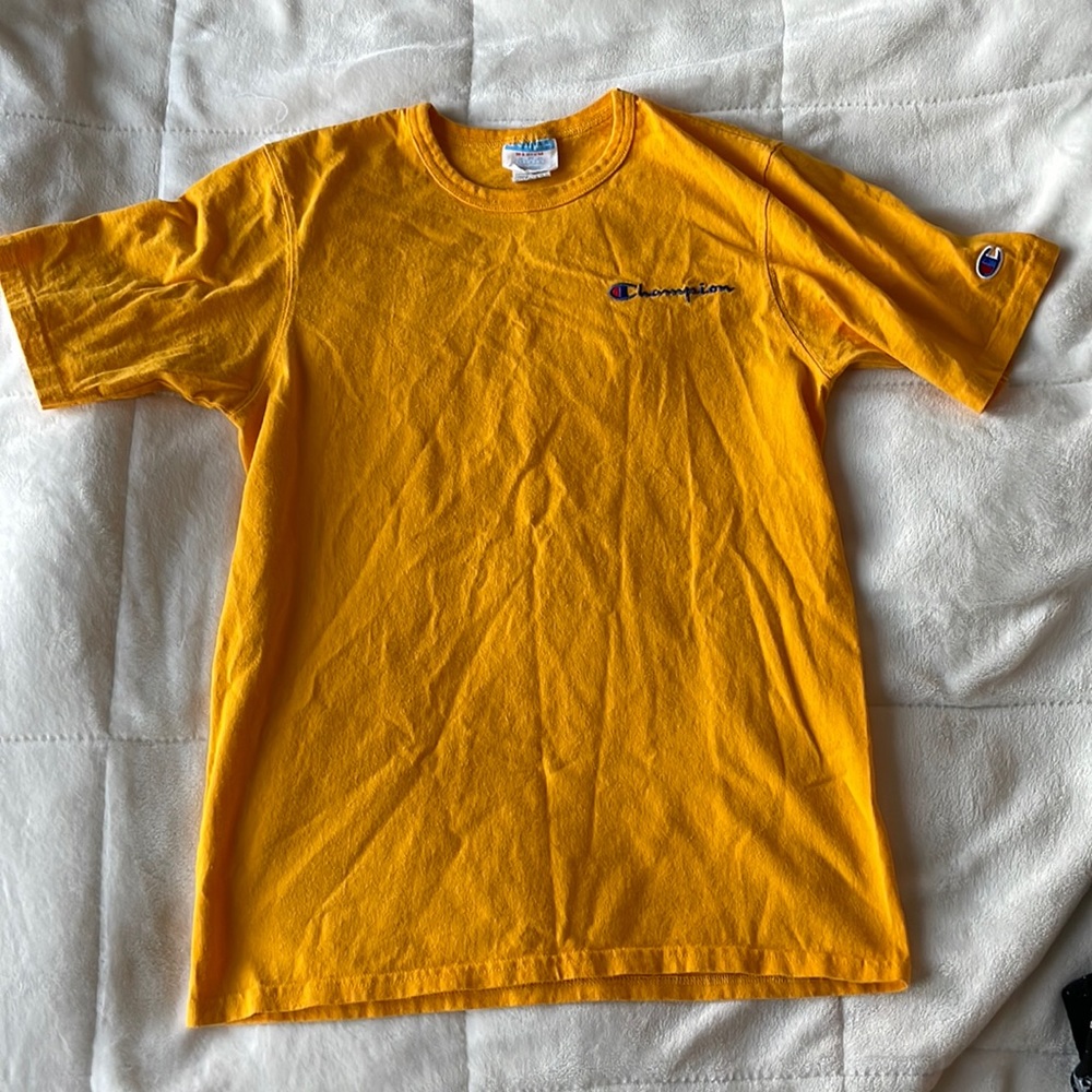 Champion size medium mens tshirt yellow
